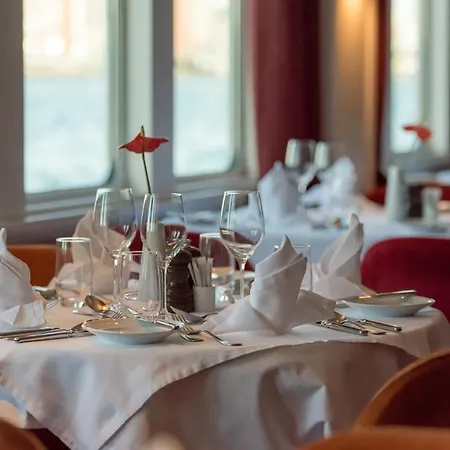 Botel Hotelships Holland - Ms Charles Dickens Kolín nad Rýnem
