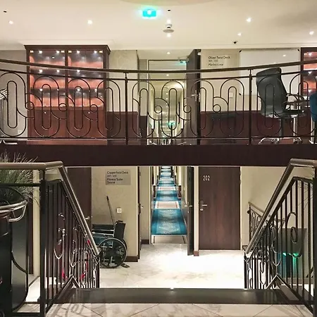 Hotelships Holland - Ms Charles Dickens Bådhotel