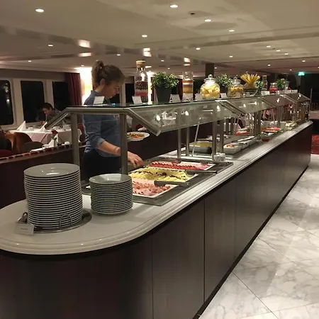 Bådhotel Hotelships Holland - Ms Charles Dickens Köln